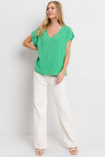 Load image into Gallery viewer, Solid Linen V-neck Short Sleeve Top