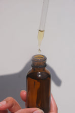 Load image into Gallery viewer, TAYLOR AND CO - NOURISHING GLOW DROPS FACIAL OIL 1 OZ BOTTLE