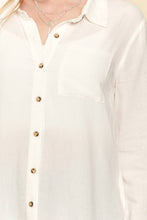 Load image into Gallery viewer, Linen Blend Shirt: Berry