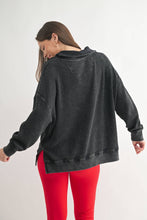 Load image into Gallery viewer, Chunky Waffle Mineral Wash Collared Sweater: Black