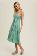 Load image into Gallery viewer, BUTTON-UP TIERED MIDI DRESS