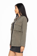 Load image into Gallery viewer, Cotton Blend Mineral Wash Shacket: OLIVE