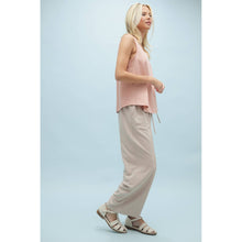 Load image into Gallery viewer, V-NECK BASIC TANK TOP
