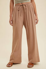 Load image into Gallery viewer, STRIPED STRAIGHT PANTS WITH DRAWSTRING MOCHA/WHITE
