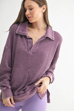 Load image into Gallery viewer, Chunky Waffle Mineral Wash Collared Sweater: Black
