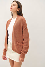 Load image into Gallery viewer, CHUNKY RIBBED KNIT RAW SEAM CARDIGAN
