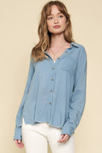 Load image into Gallery viewer, Linen Blend Shirt: Berry
