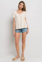 Load image into Gallery viewer, Solid Linen V-neck Short Sleeve Top
