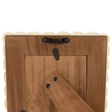 Load image into Gallery viewer, Emery 4x4 Photo Scallop Picture Frame White Bone
