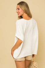 Load image into Gallery viewer, DOLMAN SLEEVE V-NECK TOP: Kelly Green
