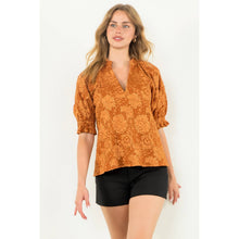 Load image into Gallery viewer, Short Sleeve Textured Top: TEAL

