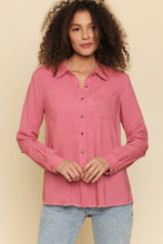 Load image into Gallery viewer, Linen Blend Shirt: Berry
