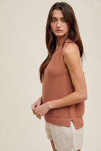 Load image into Gallery viewer, TEXTURED NOTCHED SWEATER TANK TOP / GREEN
