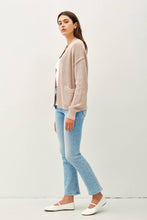 Load image into Gallery viewer, CHUNKY RIBBED KNIT RAW SEAM CARDIGAN

