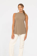 Load image into Gallery viewer, Notched Sleeveless Flowy Tank Top: BLACK
