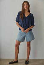 Load image into Gallery viewer, Woven Cotton Buttondown V-Neck Short Sleeve Top: Navy
