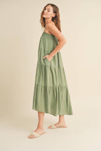 Load image into Gallery viewer, TIERED MAXI DRESS
