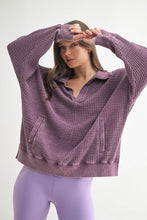Load image into Gallery viewer, Chunky Waffle Mineral Wash Collared Sweater: Black
