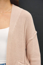 Load image into Gallery viewer, CHUNKY RIBBED KNIT RAW SEAM CARDIGAN

