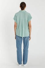 Load image into Gallery viewer, SOLID SHORT SLEEVE BUTTON DOWN SHIRT : Black
