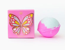 Load image into Gallery viewer, Musee Boxed Bath Bombs
