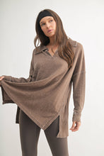 Load image into Gallery viewer, Cotton Blend Waffle Knit Oversized Collared Long Sleeve: Black
