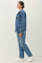 Load image into Gallery viewer, DENIM LOOK TENCEL UTILITY JACKET

