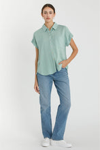 Load image into Gallery viewer, SOLID SHORT SLEEVE BUTTON DOWN SHIRT : Black
