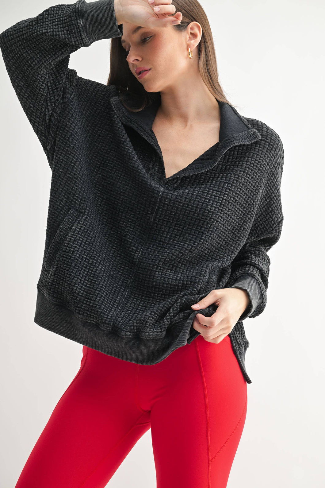 Chunky Waffle Mineral Wash Collared Sweater: Black