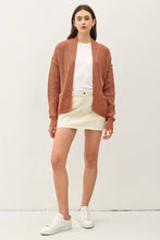 Load image into Gallery viewer, CHUNKY RIBBED KNIT RAW SEAM CARDIGAN
