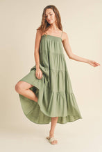 Load image into Gallery viewer, TIERED MAXI DRESS
