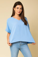 Load image into Gallery viewer, DOLMAN SLEEVE V-NECK TOP: Kelly Green
